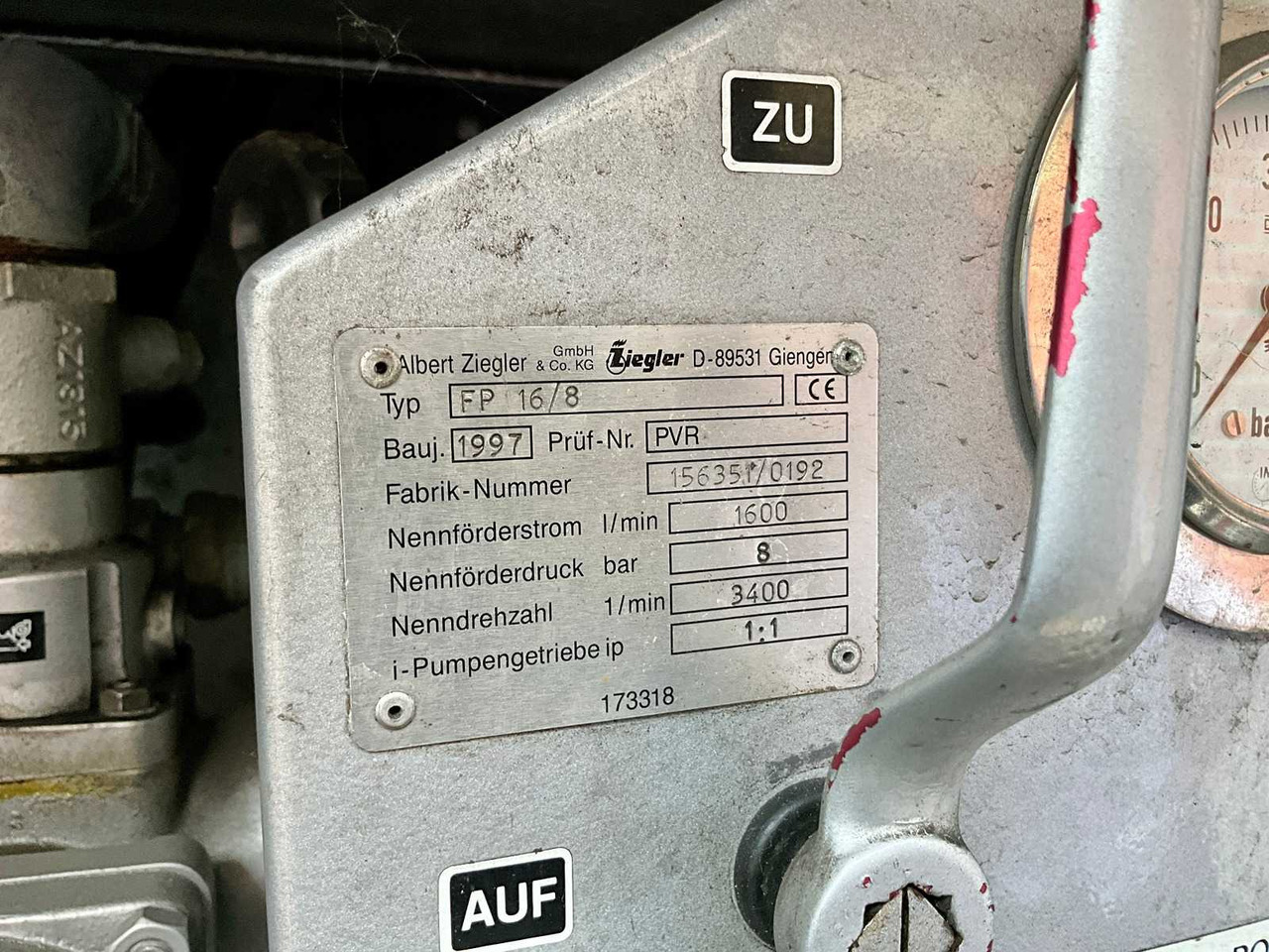 Грузовик 1997 MERCEDES-BENZ ATEGO FIRE TRUCK FIRE BRIGADE: фото 40 Грузовик 1997 MERCEDES-BENZ ATEGO FIRE TRUCK FIRE BRIGADE: фото 40