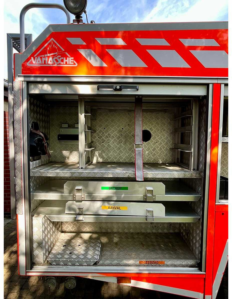 Грузовик 1997 MERCEDES-BENZ ATEGO FIRE TRUCK FIRE BRIGADE: фото 26 Грузовик 1997 MERCEDES-BENZ ATEGO FIRE TRUCK FIRE BRIGADE: фото 26