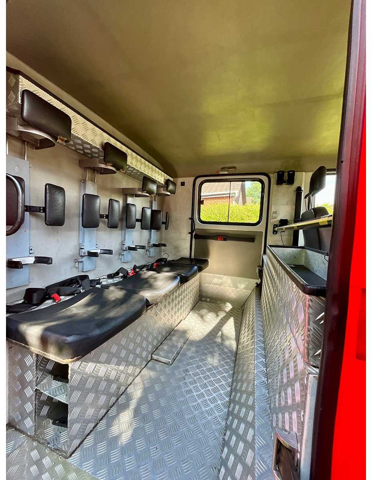 Грузовик 1997 MERCEDES-BENZ ATEGO FIRE TRUCK FIRE BRIGADE: фото 29 Грузовик 1997 MERCEDES-BENZ ATEGO FIRE TRUCK FIRE BRIGADE: фото 29