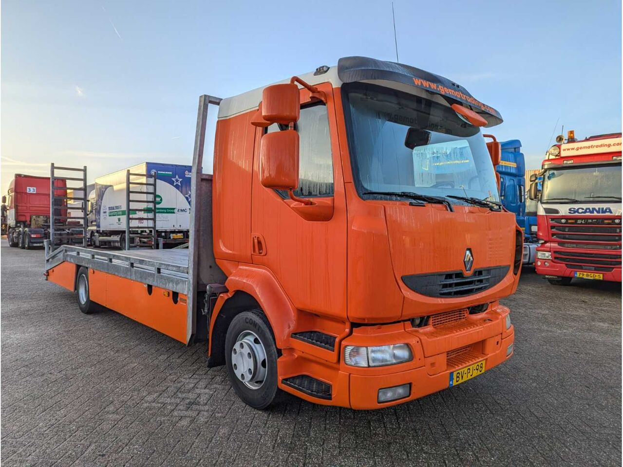 2008 RENAULT MIDLUM 220 RAMP - Грузовик: фото 3 2008 RENAULT MIDLUM 220 RAMP - Грузовик: фото 3