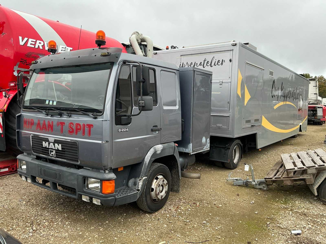 MAN 8-224 TRUCK WITH SEMI-TRAILER SALES - Грузовик: фото 1 MAN 8-224 TRUCK WITH SEMI-TRAILER SALES - Грузовик: фото 1
