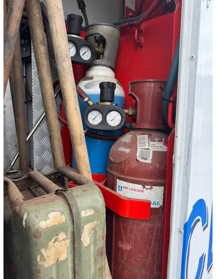 Грузовик MAN F90 TOW TRUCK FOR TRUCKS: фото 46 Грузовик MAN F90 TOW TRUCK FOR TRUCKS: фото 46