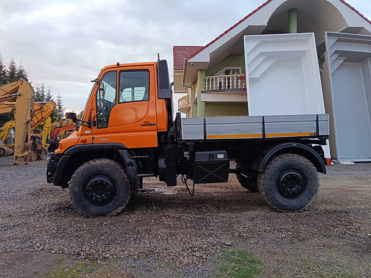 UNIMOG - U 400 - TRUCK - 2001 - Грузовик: фото 2 UNIMOG - U 400 - TRUCK - 2001 - Грузовик: фото 2