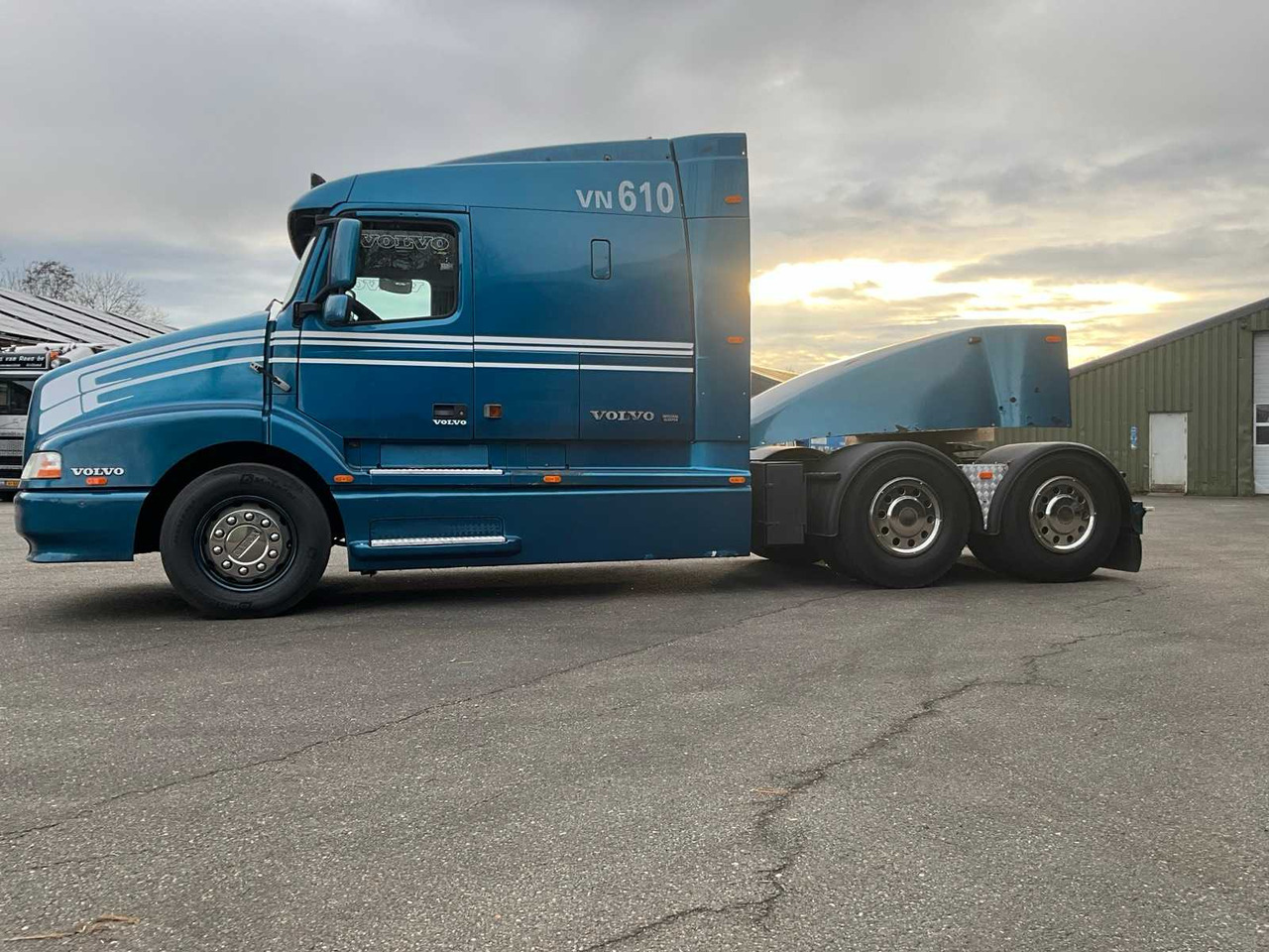 VOLVO - NH 12 - TORPEO 610 - TRUCK -1998 - Грузовик: фото 2 VOLVO - NH 12 - TORPEO 610 - TRUCK -1998 - Грузовик: фото 2