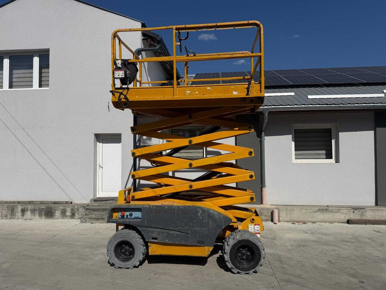HAULOTTE - COMPACT 12 RTE - AERIAL WORK PLATFORMS 4X4 - 2007 - Подъёмник: фото 1 HAULOTTE - COMPACT 12 RTE - AERIAL WORK PLATFORMS 4X4 - 2007 - Подъёмник: фото 1