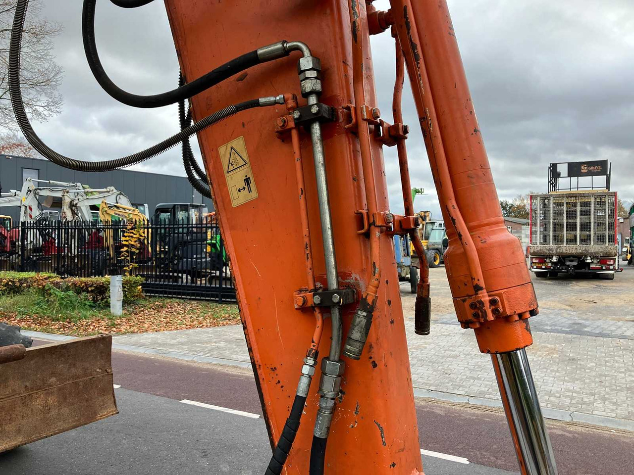 Колёсный экскаватор HITACHI - 2008 - ZX130W - WHEELED EXCAVATOR: фото 8 Колёсный экскаватор HITACHI - 2008 - ZX130W - WHEELED EXCAVATOR: фото 8