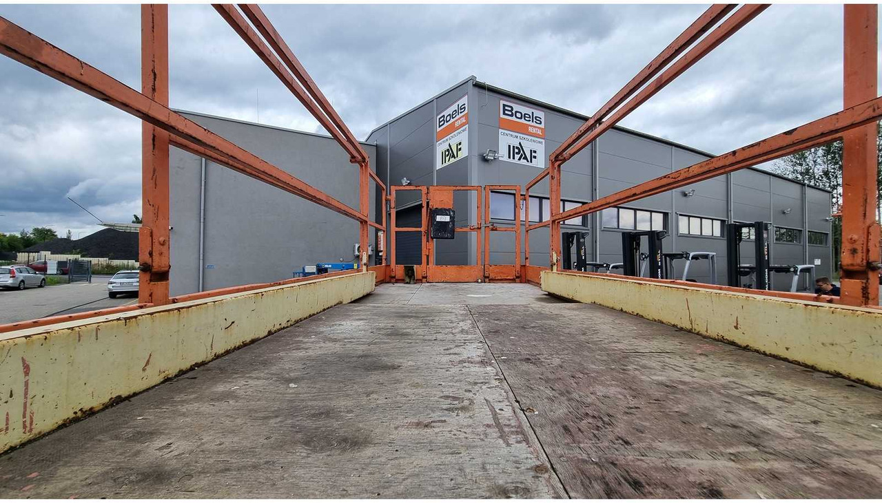 Подъёмник HOLLAND LIFT Monostar Q135EL18: фото 17