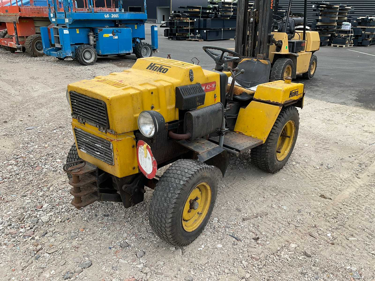 Hakotrac 3800 D - Минитрактор: фото 1 Hakotrac 3800 D - Минитрактор: фото 1
