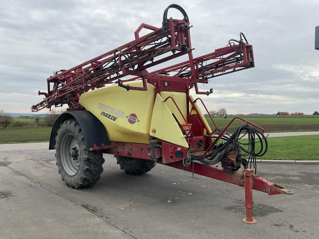 Hardi Navigator 4000 - Опрыскиватель: фото 1 Hardi Navigator 4000 - Опрыскиватель: фото 1
