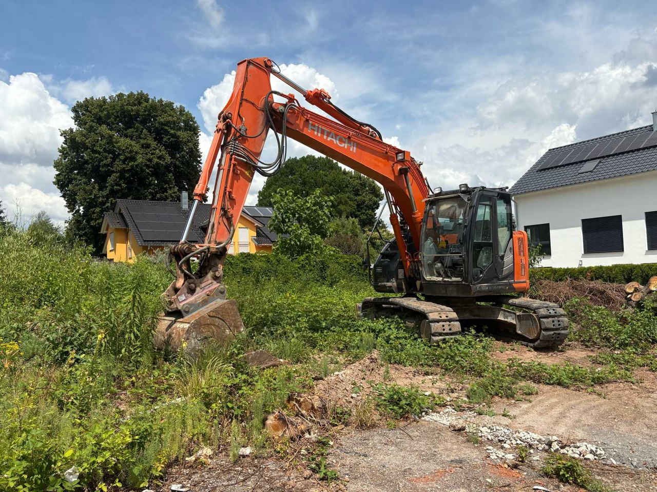 Hitachi ZX135 US-6 - Гусеничный экскаватор: фото 3 Hitachi ZX135 US-6 - Гусеничный экскаватор: фото 3
