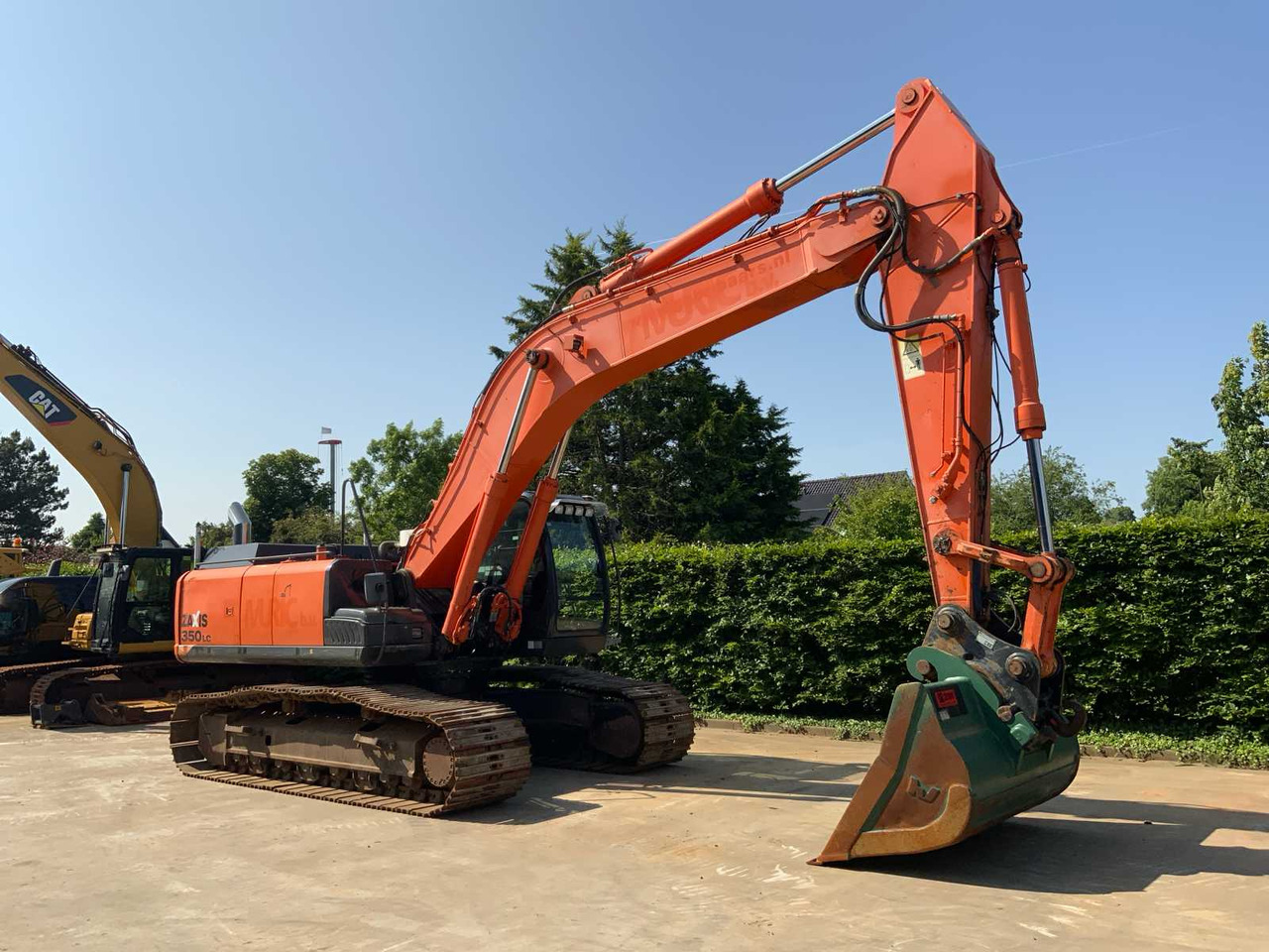 Hitachi ZX350LC-5B - Гусеничный экскаватор: фото 2 Hitachi ZX350LC-5B - Гусеничный экскаватор: фото 2