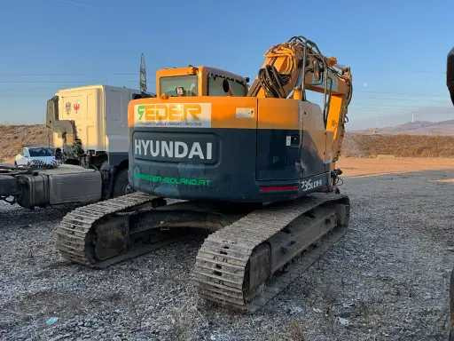 Hyundai Robex235LCR-9 - Гусеничный экскаватор: фото 5 Hyundai Robex235LCR-9 - Гусеничный экскаватор: фото 5
