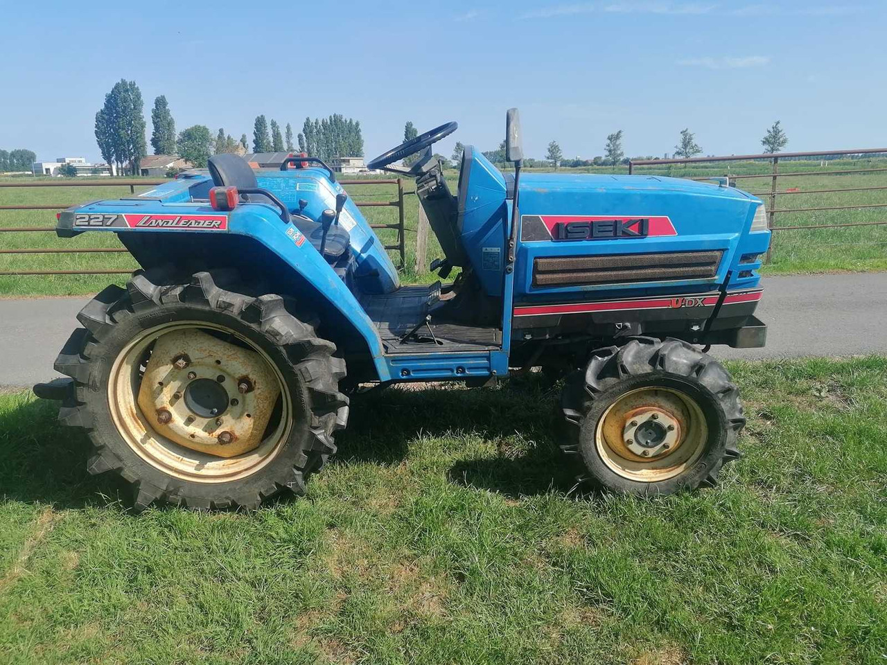 Iseki TA227 - Минитрактор: фото 3 Iseki TA227 - Минитрактор: фото 3