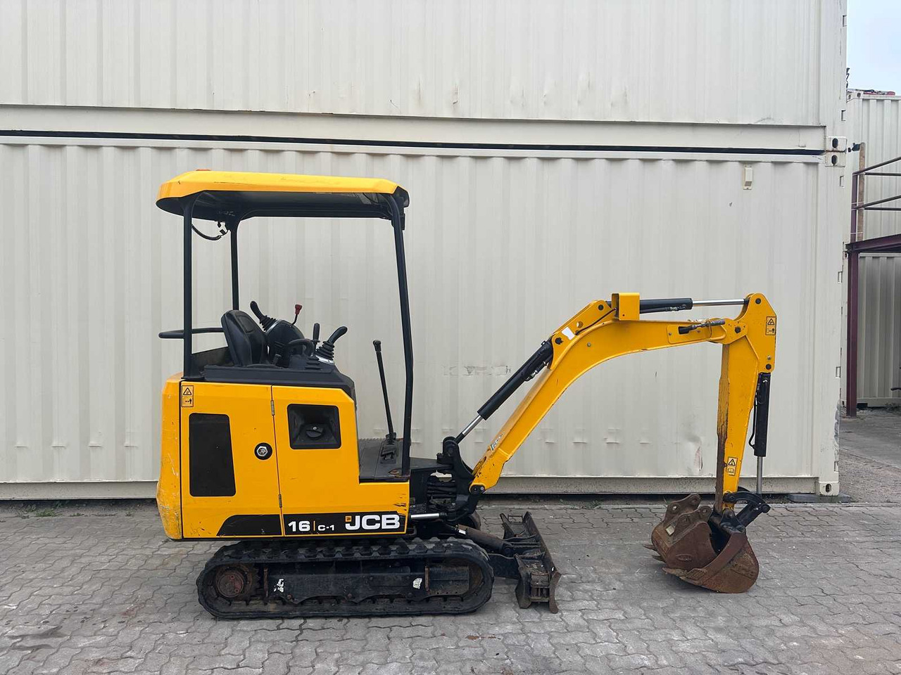 JCB 16C-1 - Мини-экскаватор: фото 5 JCB 16C-1 - Мини-экскаватор: фото 5
