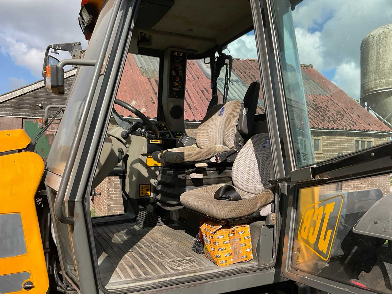 Трактор JCB Fastrac 1135 4WS: фото 26