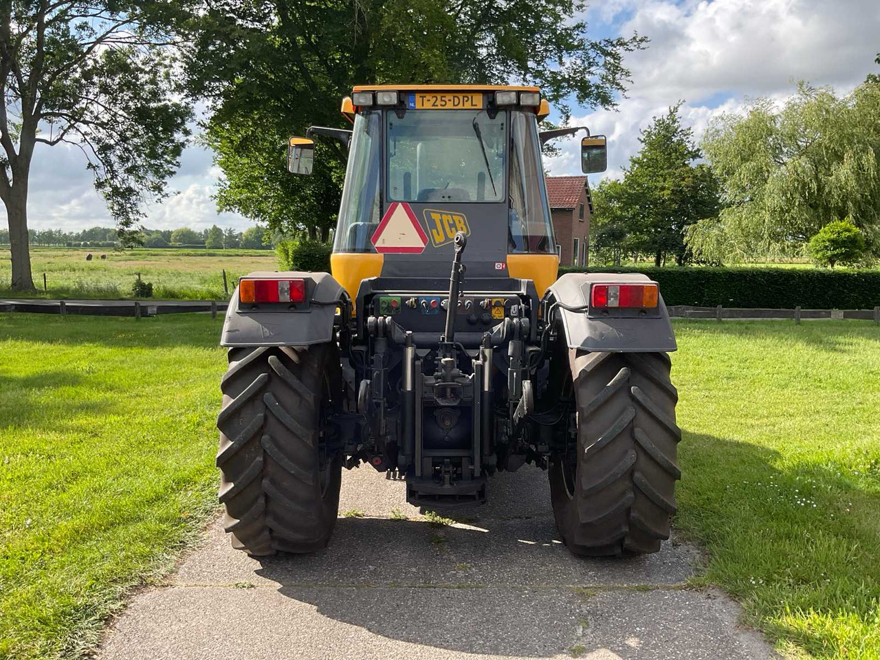 Трактор JCB Fastrac 1135 4WS: фото 6