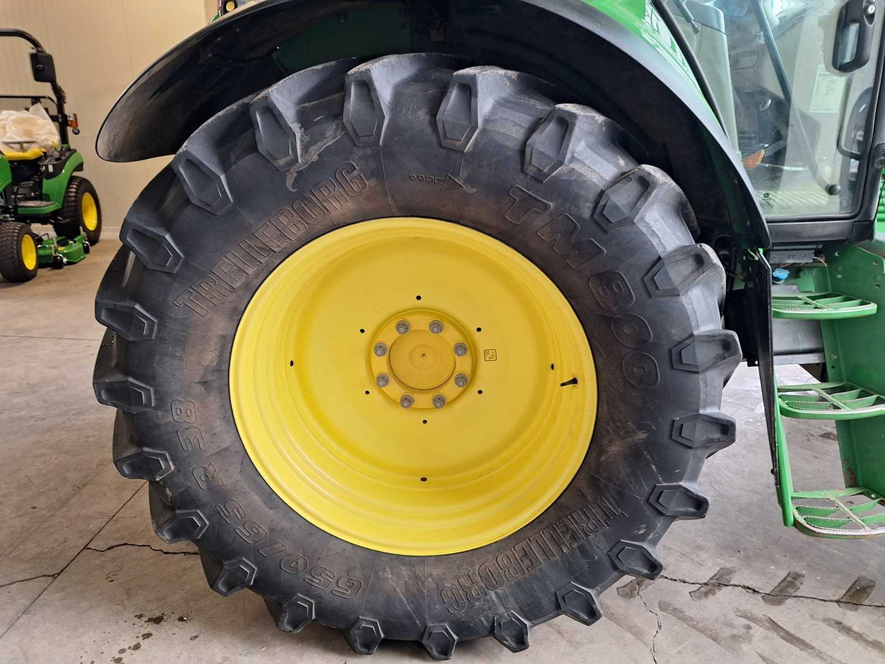 JOHN DEERE - 6830 - AGRICOLES TRACTOR 4 ROWS OF MOTORS - Трактор: фото 3 JOHN DEERE - 6830 - AGRICOLES TRACTOR 4 ROWS OF MOTORS - Трактор: фото 3