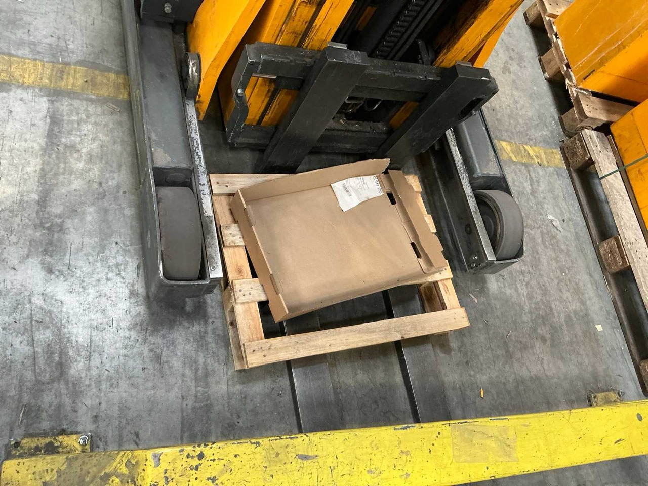 Вилочный погрузчик JUNGHEINRICH - ETV214 - FORKLIFT TRUCKS - 2012: фото 9 Вилочный погрузчик JUNGHEINRICH - ETV214 - FORKLIFT TRUCKS - 2012: фото 9