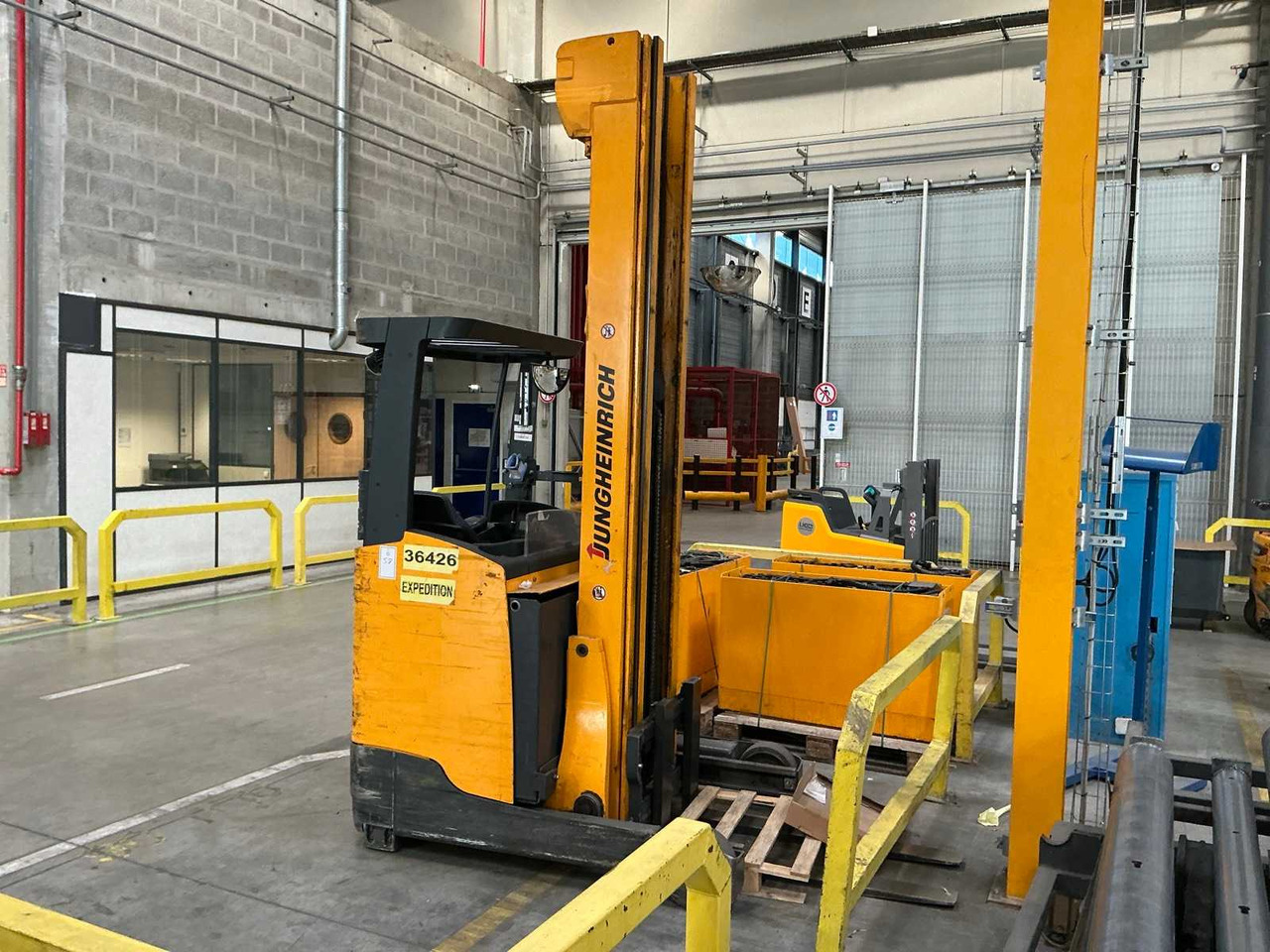 JUNGHEINRICH - ETV214 - FORKLIFT TRUCKS - 2012 - Вилочный погрузчик: фото 3 JUNGHEINRICH - ETV214 - FORKLIFT TRUCKS - 2012 - Вилочный погрузчик: фото 3