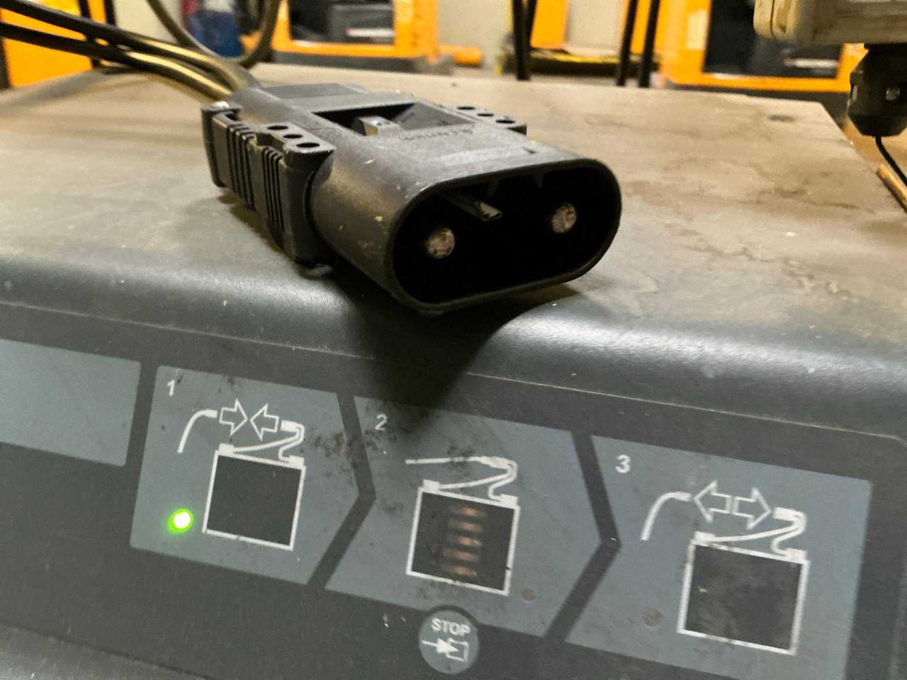 Вилочный погрузчик JUNGHEINRICH - ETV214 - FORKLIFT TRUCKS - 2012: фото 17 Вилочный погрузчик JUNGHEINRICH - ETV214 - FORKLIFT TRUCKS - 2012: фото 17