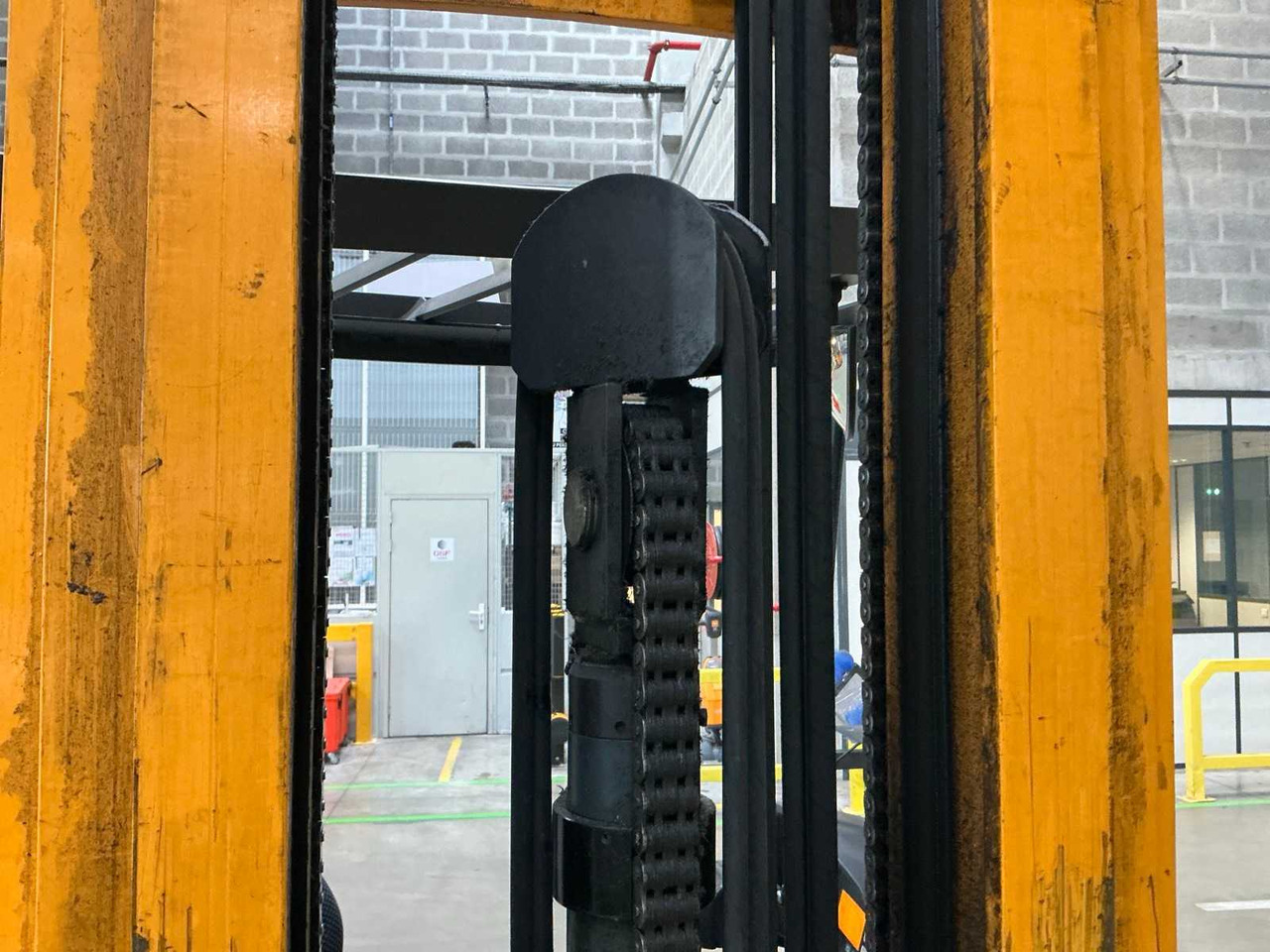 Вилочный погрузчик JUNGHEINRICH - ETV214 - FORKLIFT TRUCKS - 2012: фото 11 Вилочный погрузчик JUNGHEINRICH - ETV214 - FORKLIFT TRUCKS - 2012: фото 11