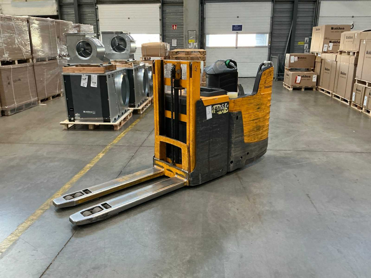 JUNGHEINRICH FORKLIFT - Вилочный погрузчик: фото 1 JUNGHEINRICH FORKLIFT - Вилочный погрузчик: фото 1