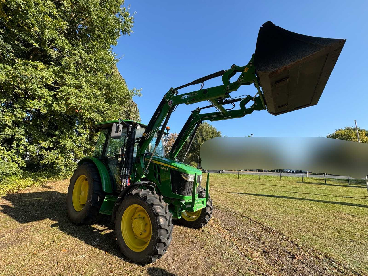 John Deere 5075E mit Stoll Frontlader Solid 35-18.1P - Трактор: фото 3 John Deere 5075E mit Stoll Frontlader Solid 35-18.1P - Трактор: фото 3