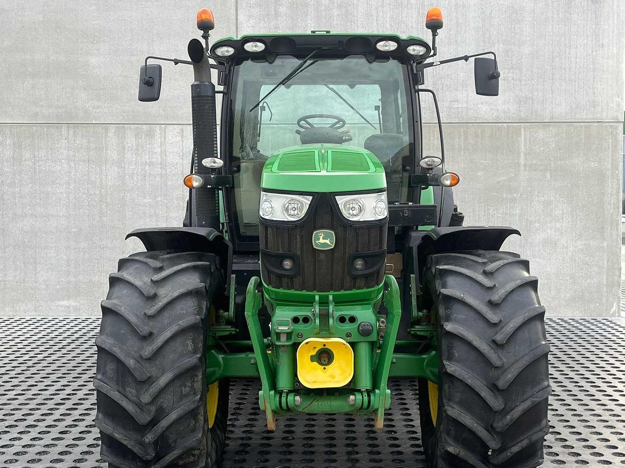 John Deere 6150R - Трактор: фото 3 John Deere 6150R - Трактор: фото 3