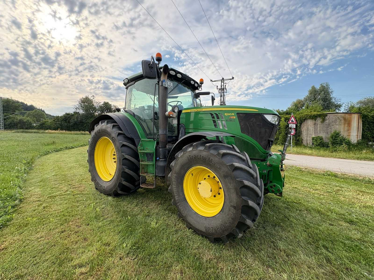 John Deere 6210R - Трактор: фото 2 John Deere 6210R - Трактор: фото 2