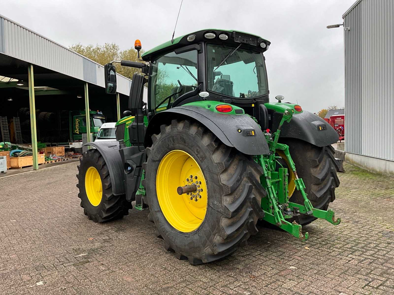 John Deere 6230R - Трактор: фото 2 John Deere 6230R - Трактор: фото 2