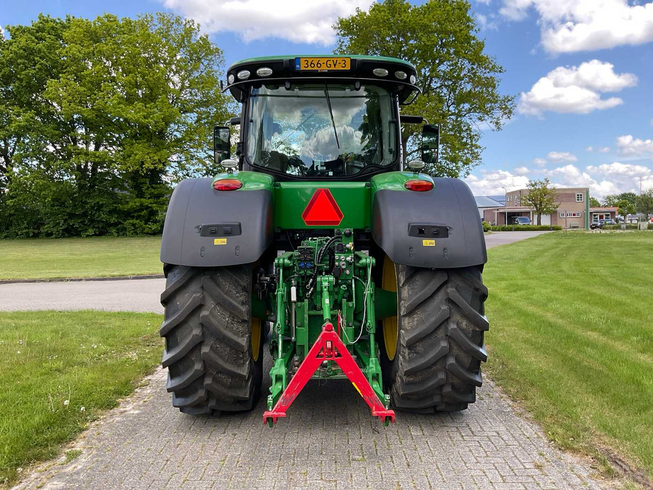 John Deere 7250R - Трактор: фото 4 John Deere 7250R - Трактор: фото 4