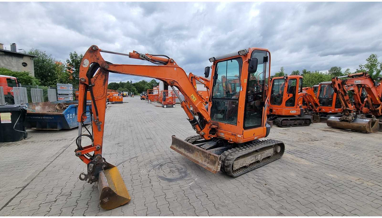 KUBOTA U27-4 - Мини-экскаватор: фото 2 KUBOTA U27-4 - Мини-экскаватор: фото 2