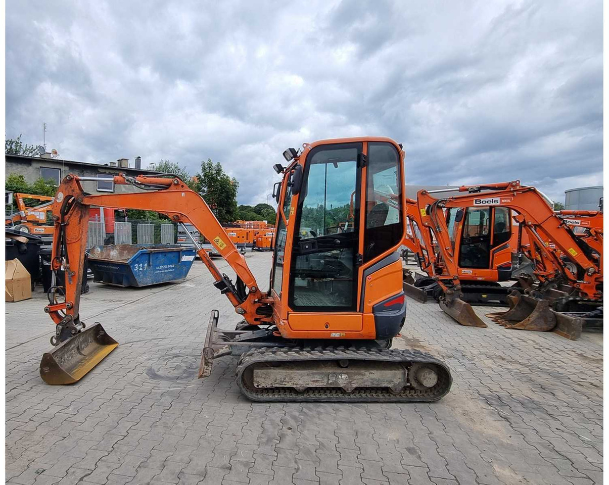 KUBOTA U27-4 - Мини-экскаватор: фото 1 KUBOTA U27-4 - Мини-экскаватор: фото 1