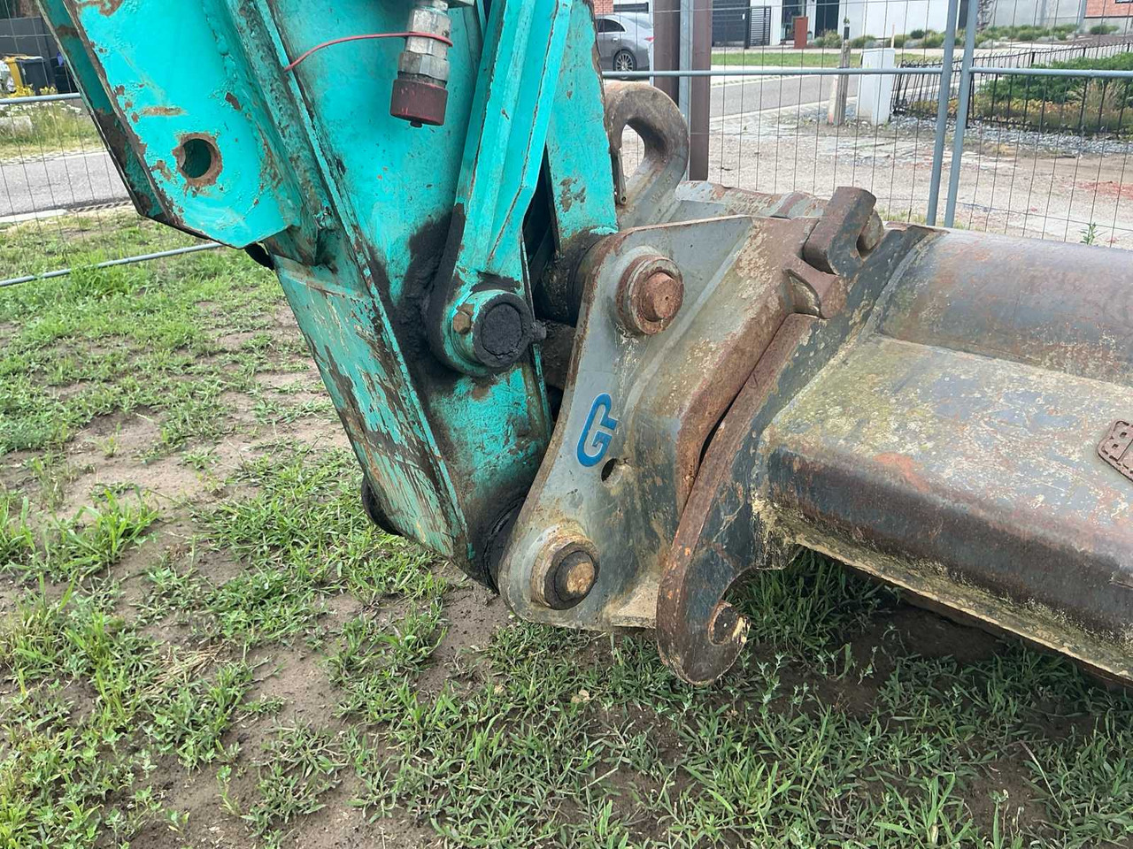 Гусеничный экскаватор Kobelco SK140 SRlc: фото 25