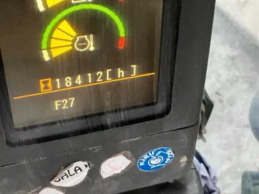 Гусеничный экскаватор Komatsu 323D: фото 13