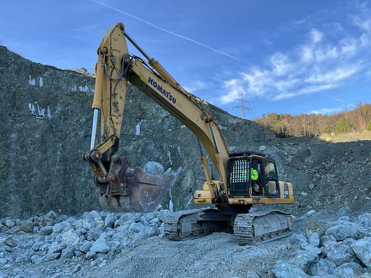 Komatsu PC450LC - Гусеничный экскаватор: фото 1 Komatsu PC450LC - Гусеничный экскаватор: фото 1