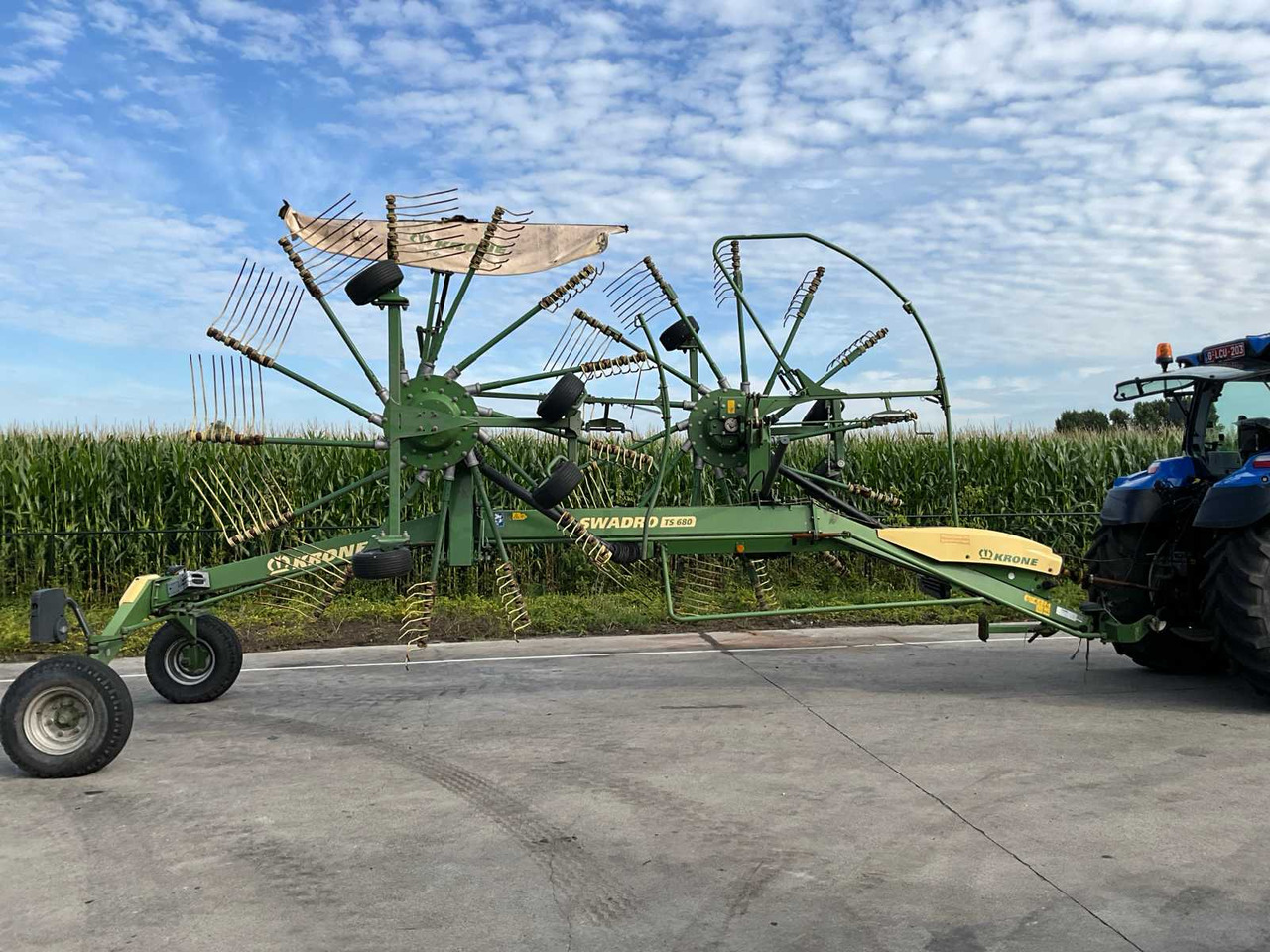 Krone Swadro TS 680 - Техника для сенозаготовки: фото 2 Krone Swadro TS 680 - Техника для сенозаготовки: фото 2