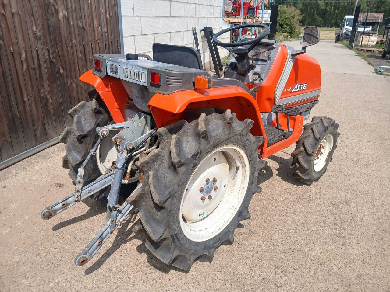Kubota Aste A17 - Минитрактор: фото 4 Kubota Aste A17 - Минитрактор: фото 4