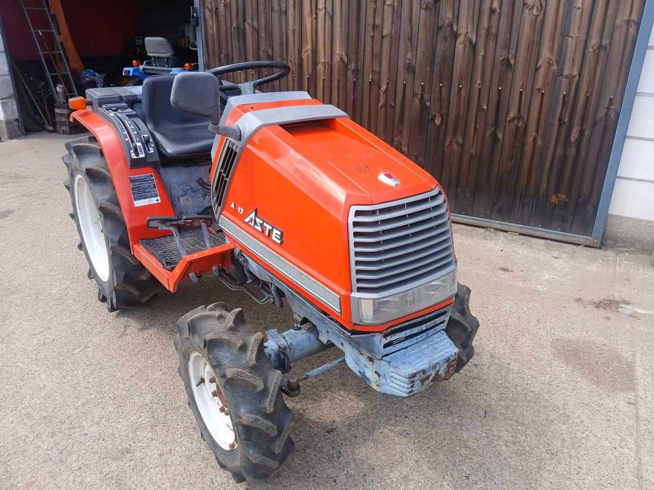 Kubota Aste A17 - Минитрактор: фото 3 Kubota Aste A17 - Минитрактор: фото 3