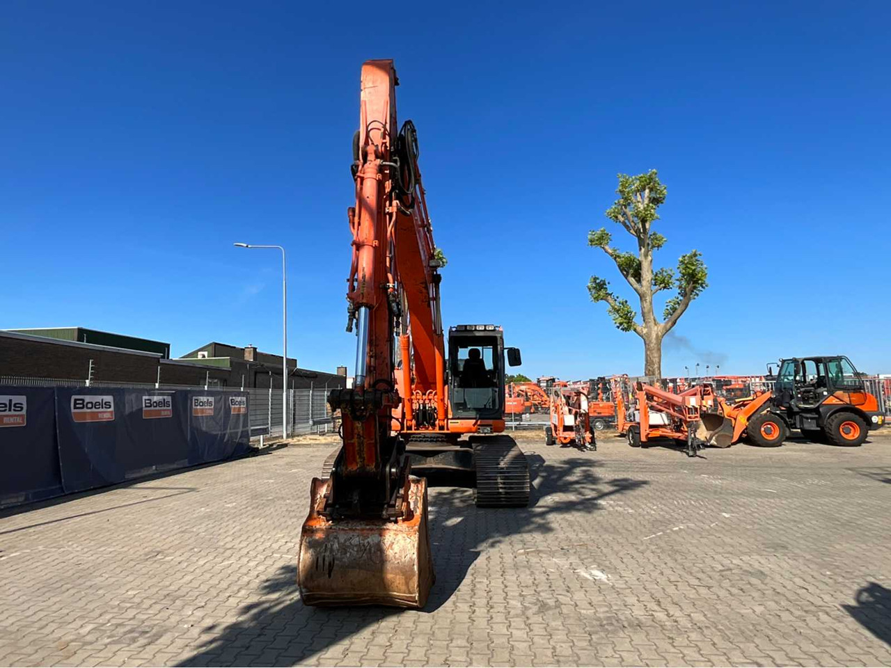 Kubota PC210LC-10 - Мини-экскаватор: фото 4 Kubota PC210LC-10 - Мини-экскаватор: фото 4