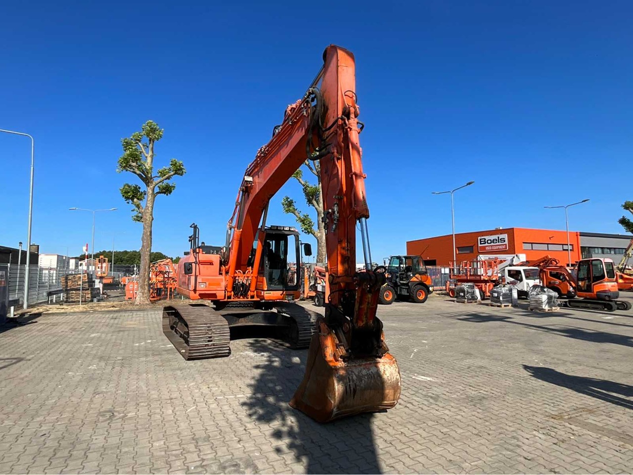 Kubota PC210LC-10 - Мини-экскаватор: фото 5 Kubota PC210LC-10 - Мини-экскаватор: фото 5