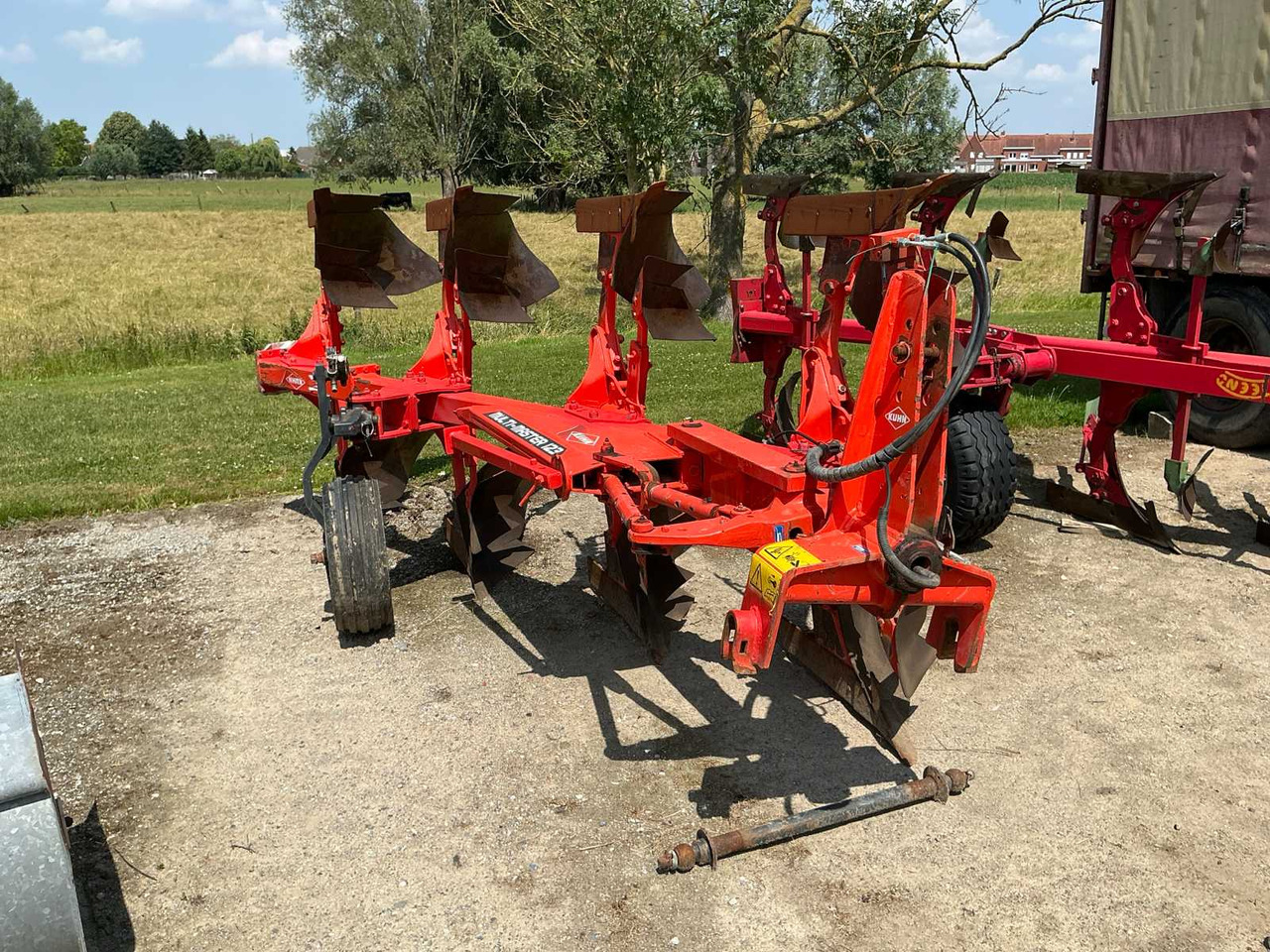 Kuhn Multimaster 123 - Плуг: фото 1 Kuhn Multimaster 123 - Плуг: фото 1