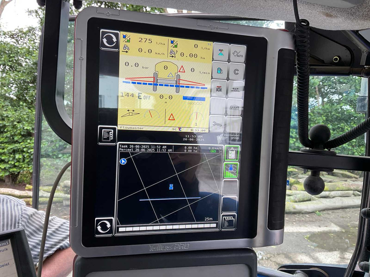 Kverneland IsoMatch Tellus PRO - Фронтальный погрузчик для трактора: фото 5 Kverneland IsoMatch Tellus PRO - Фронтальный погрузчик для трактора: фото 5