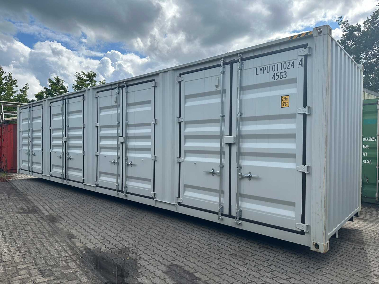 LYPU 40 ft High Cube - Морской контейнер: фото 1 LYPU 40 ft High Cube - Морской контейнер: фото 1