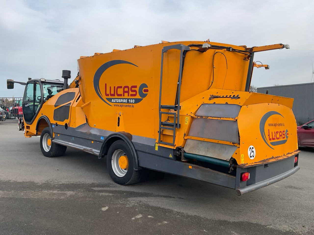 Lucas G autosphire 160 - Кормораздатчик: фото 3 Lucas G autosphire 160 - Кормораздатчик: фото 3