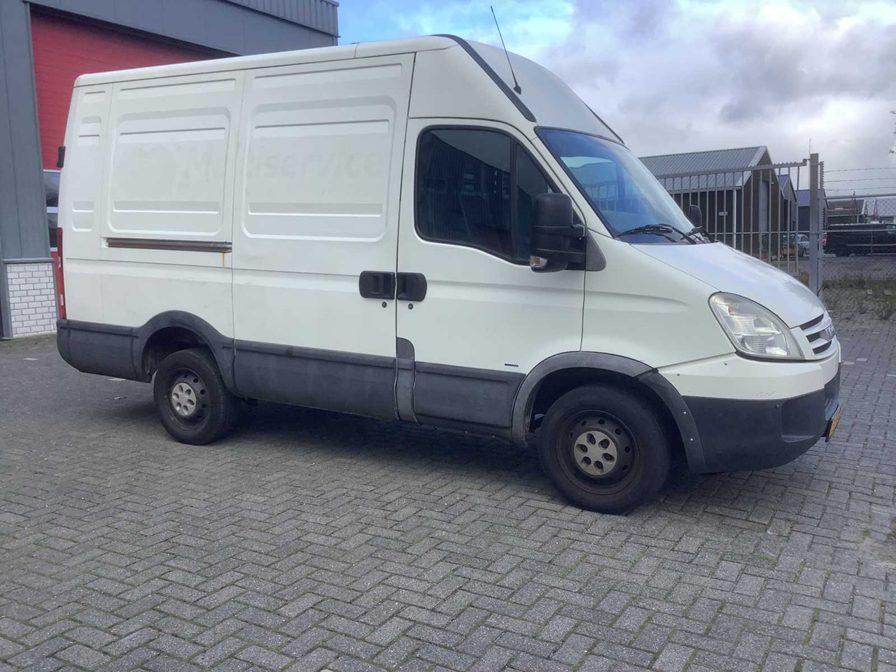 2007 IVECO DAILY 29 L 10V 300 H2 L COMMERCIAL VEHICLE - Лёгкий коммерческий автомобиль: фото 2 2007 IVECO DAILY 29 L 10V 300 H2 L COMMERCIAL VEHICLE - Лёгкий коммерческий автомобиль: фото 2