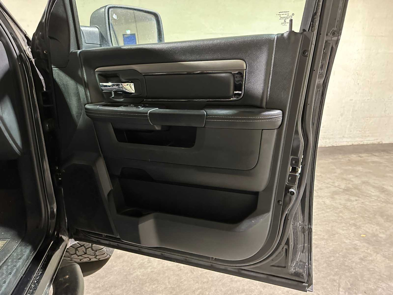 Лёгкий коммерческий автомобиль DODGE RAM 1500 5.7 V8 QUAD CAB 6'4 401HP 2018, V-442-LL COMMERCIAL VEHICLE: фото 40 Лёгкий коммерческий автомобиль DODGE RAM 1500 5.7 V8 QUAD CAB 6'4 401HP 2018, V-442-LL COMMERCIAL VEHICLE: фото 40