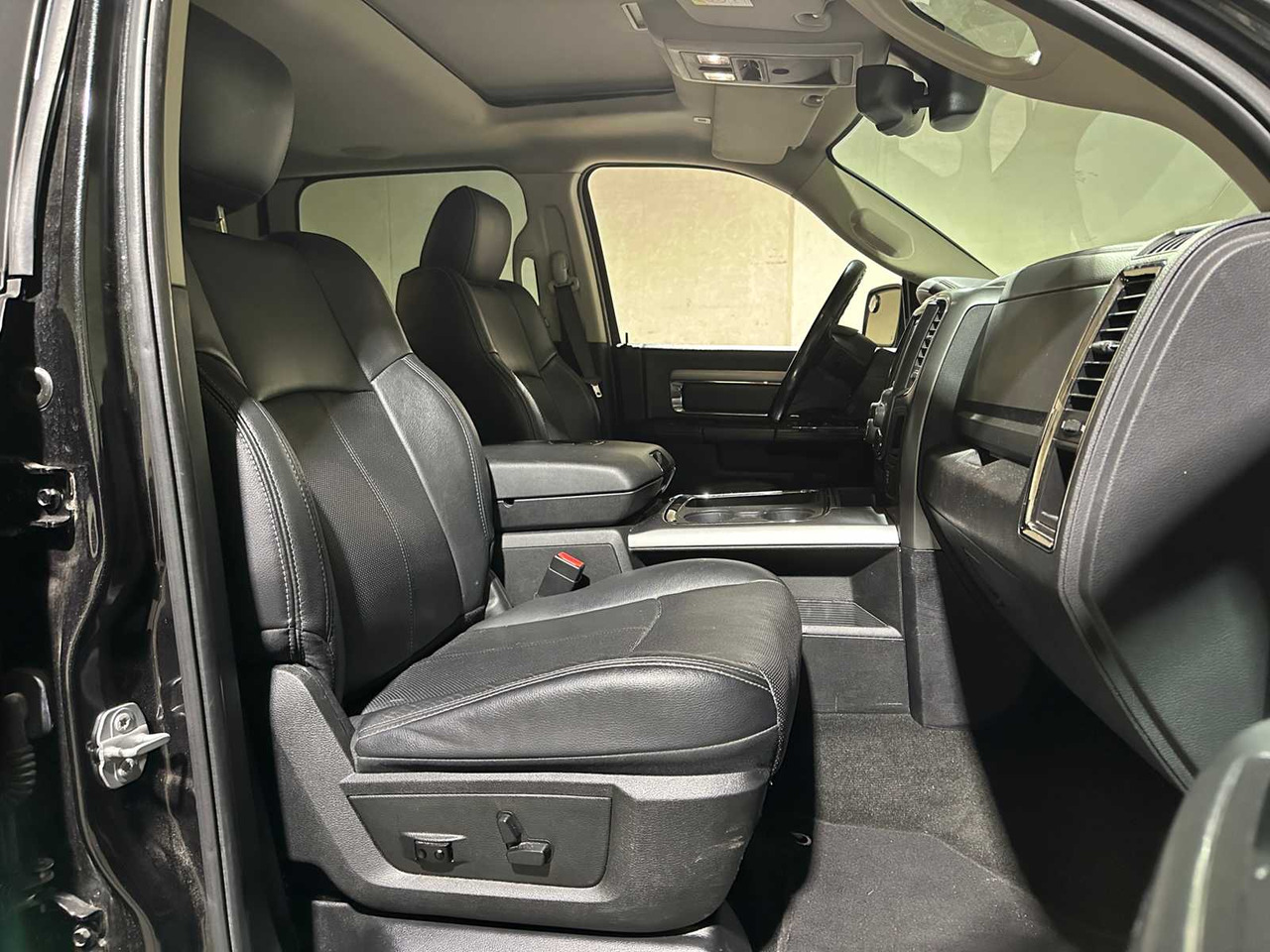 Лёгкий коммерческий автомобиль DODGE RAM 1500 5.7 V8 QUAD CAB 6'4 401HP 2018, V-442-LL COMMERCIAL VEHICLE: фото 41 Лёгкий коммерческий автомобиль DODGE RAM 1500 5.7 V8 QUAD CAB 6'4 401HP 2018, V-442-LL COMMERCIAL VEHICLE: фото 41