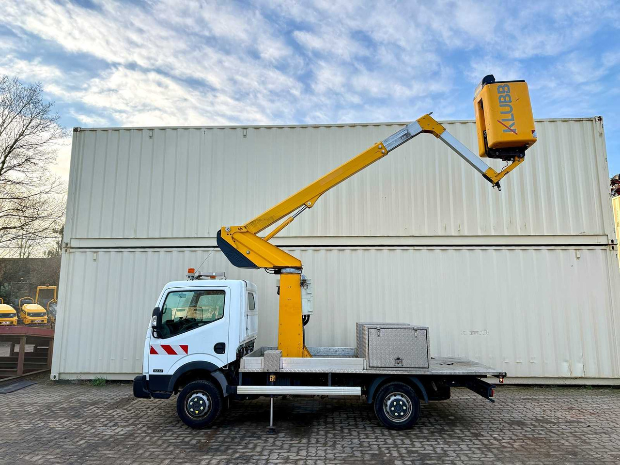 NISSAN - CABSTAR 32.12 NT400 - KLUBB K26 WORK PLATFORM 12 METERS - 2016- TRANSPORTER - Лёгкий коммерческий автомобиль: фото 1 NISSAN - CABSTAR 32.12 NT400 - KLUBB K26 WORK PLATFORM 12 METERS - 2016- TRANSPORTER - Лёгкий коммерческий автомобиль: фото 1