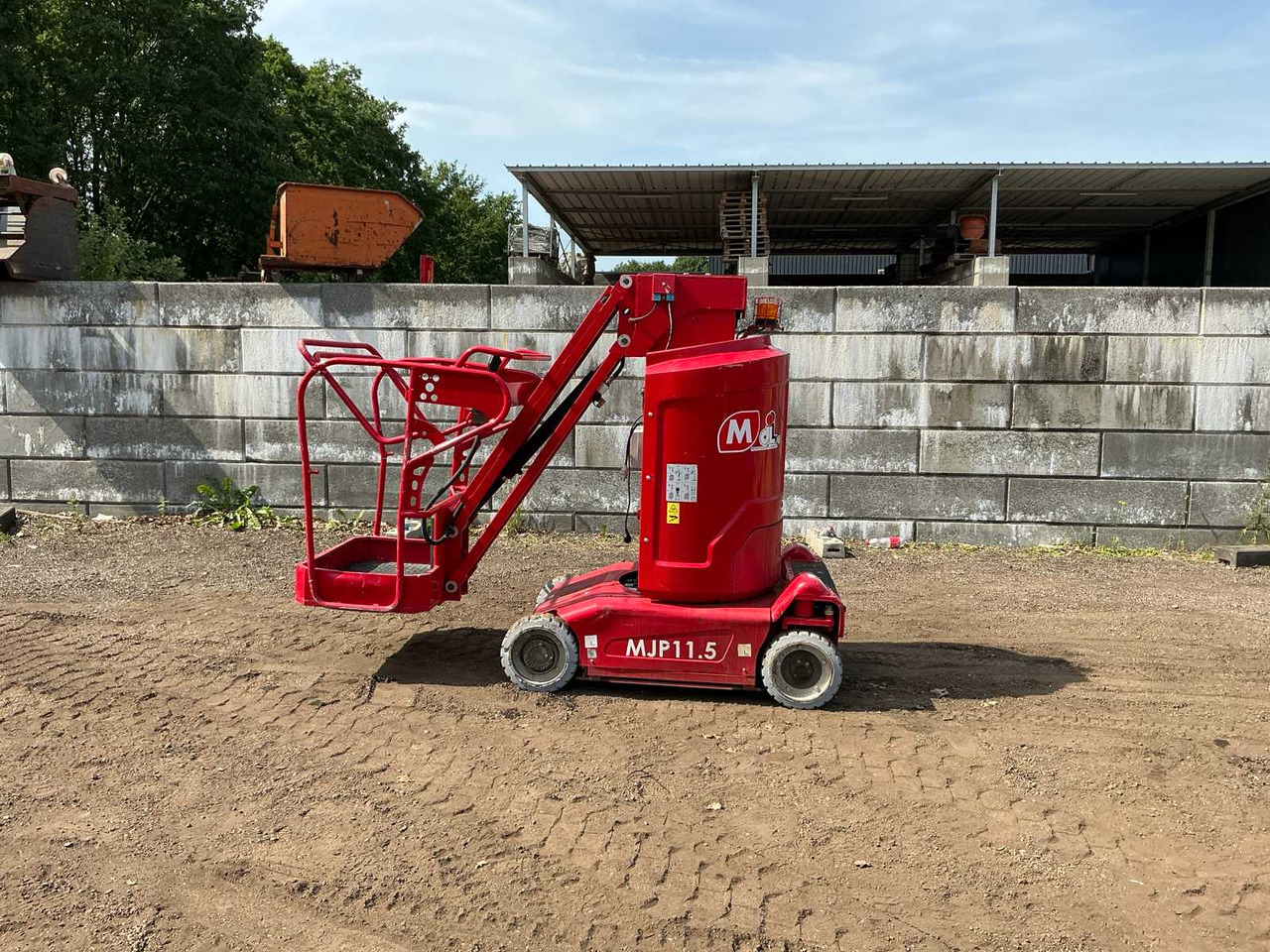 Magni MJP11.5 - Подъёмник: фото 2 Magni MJP11.5 - Подъёмник: фото 2